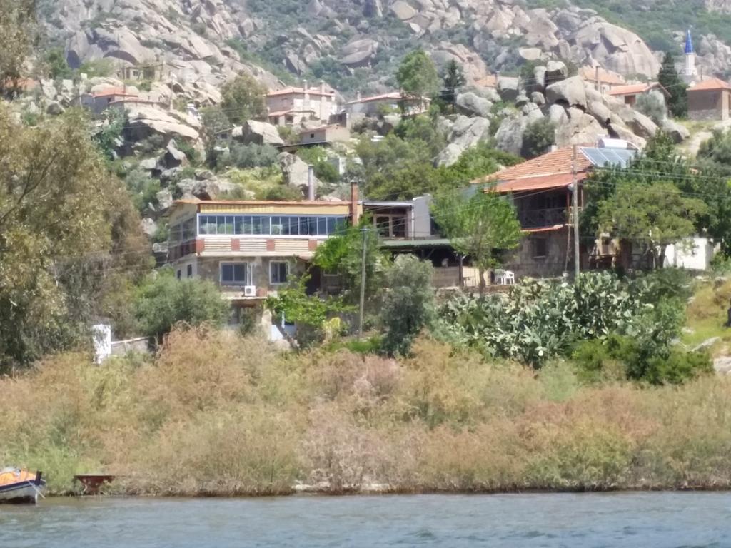 Selenes Pansiyon Kapikiri Exterior foto
